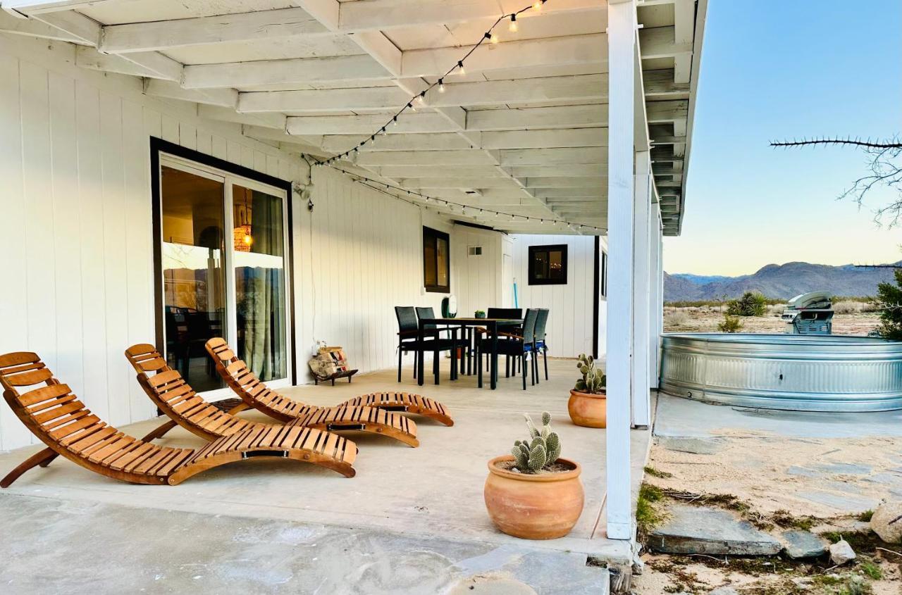 Ravens Nest Ranch, Fire Pit , Views, Near Jt Park! Villa Joshua Tree Exterior foto
