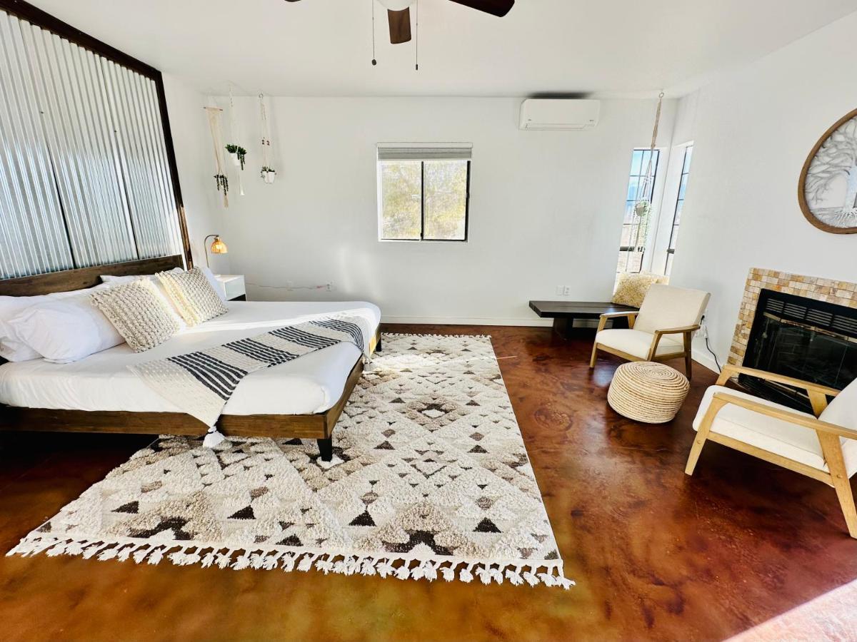 Ravens Nest Ranch, Fire Pit , Views, Near Jt Park! Villa Joshua Tree Exterior foto