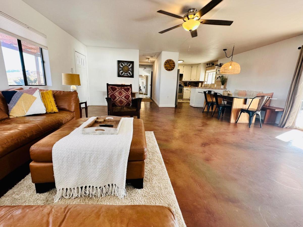 Ravens Nest Ranch, Fire Pit , Views, Near Jt Park! Villa Joshua Tree Exterior foto