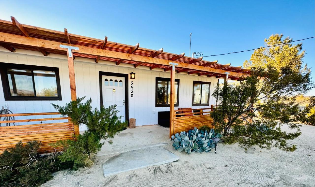 Ravens Nest Ranch, Fire Pit , Views, Near Jt Park! Villa Joshua Tree Exterior foto